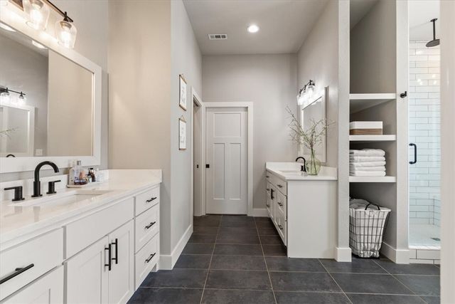 8031 La Croix Road, Decatur, AR 72722