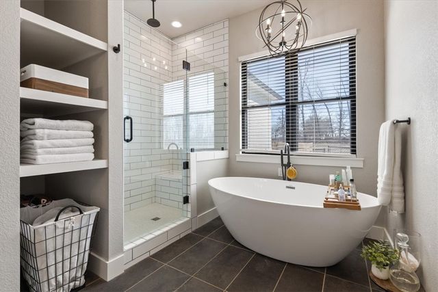 8031 La Croix Road, Decatur, AR 72722