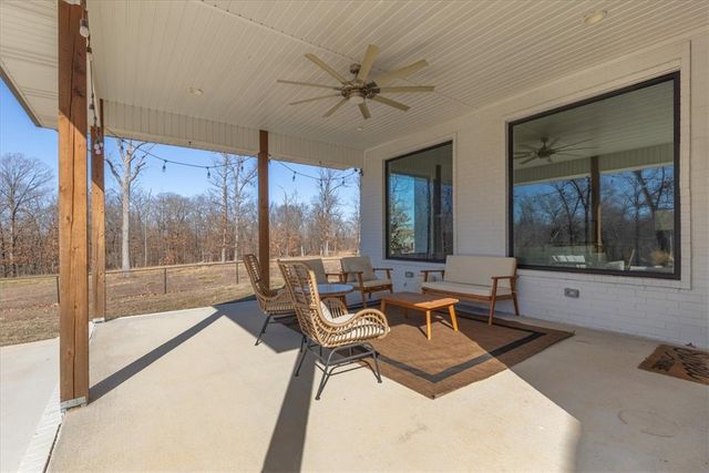 8031 La Croix Road, Decatur, AR 72722