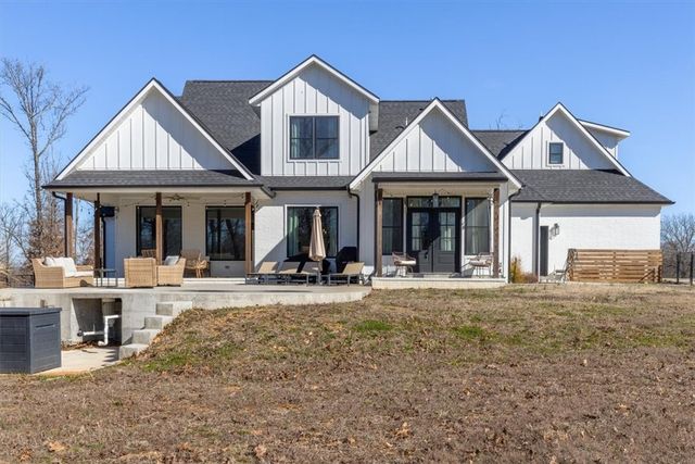 8031 La Croix Road, Decatur, AR 72722