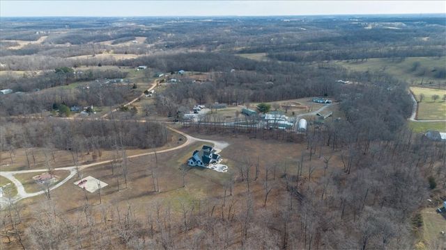 8031 La Croix Road, Decatur, AR 72722