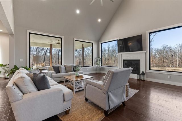 8031 La Croix Road, Decatur, AR 72722