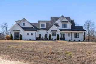 8031 La Croix Road, Decatur, AR 72722