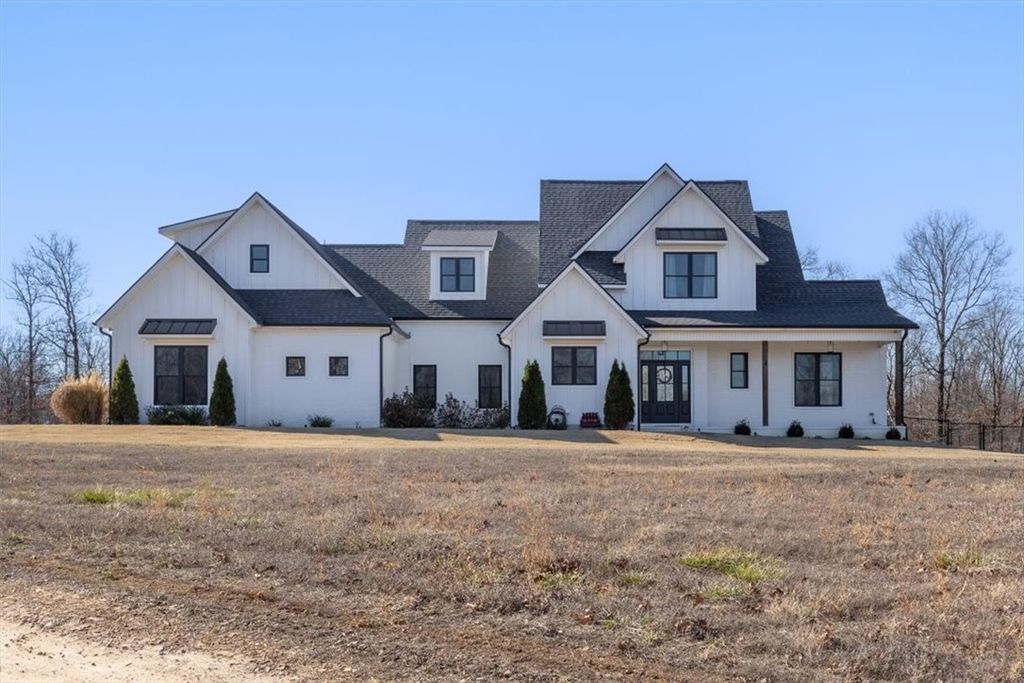 8031 La Croix Road, Decatur, AR 72722