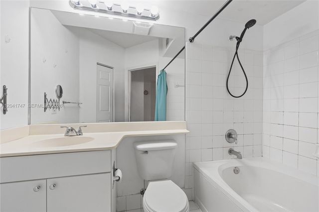 17145 N Bay Rd 4311, Sunny Isles Beach, FL 33160
