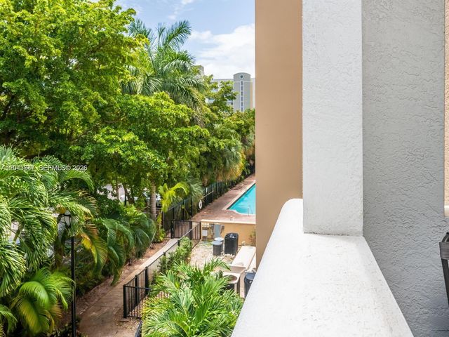 17145 N Bay Rd 4311, Sunny Isles Beach, FL 33160