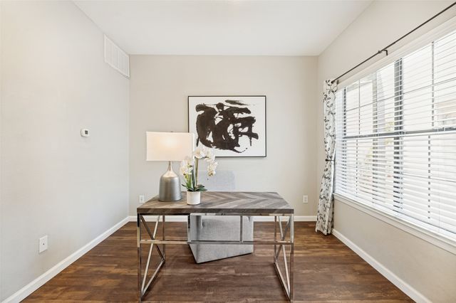 4203 Holland Avenue 10, Dallas, TX 75219