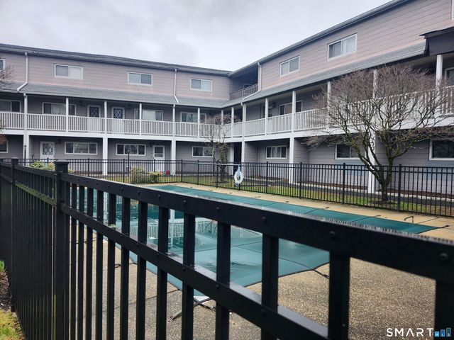 4 Union Avenue 8, Norwalk, CT 06851