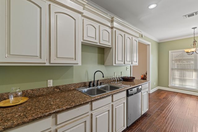 21 Village Dr., Hattiesburg, MS 39402