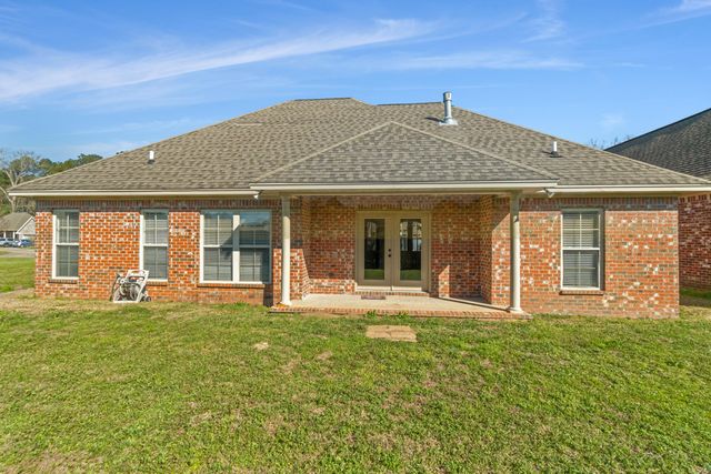 21 Village Dr., Hattiesburg, MS 39402