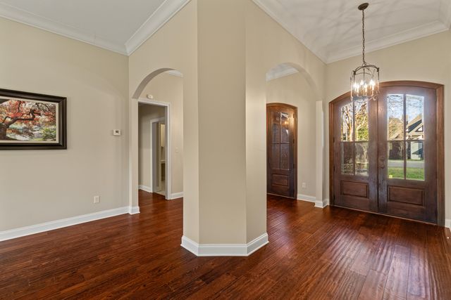 21 Village Dr., Hattiesburg, MS 39402