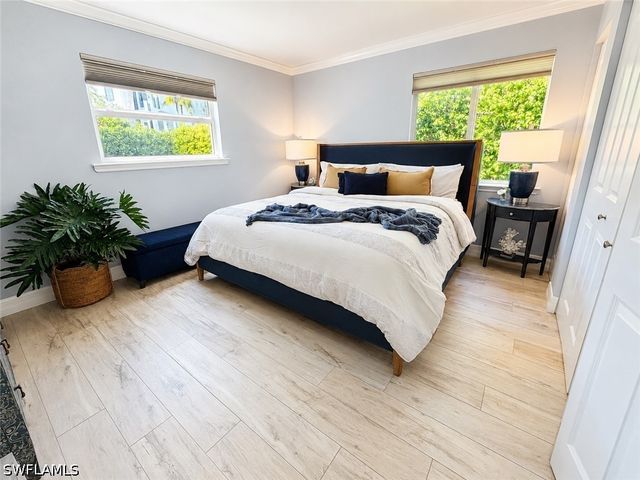960 7th ST S 103, Naples, FL 34102