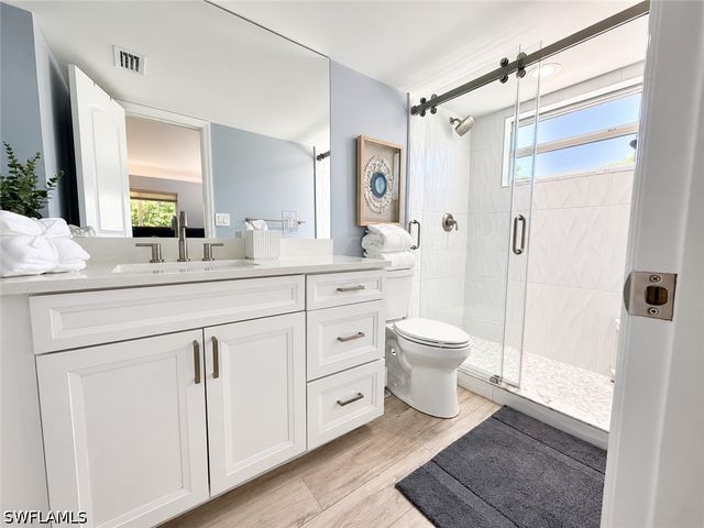 960 7th ST S 103, Naples, FL 34102