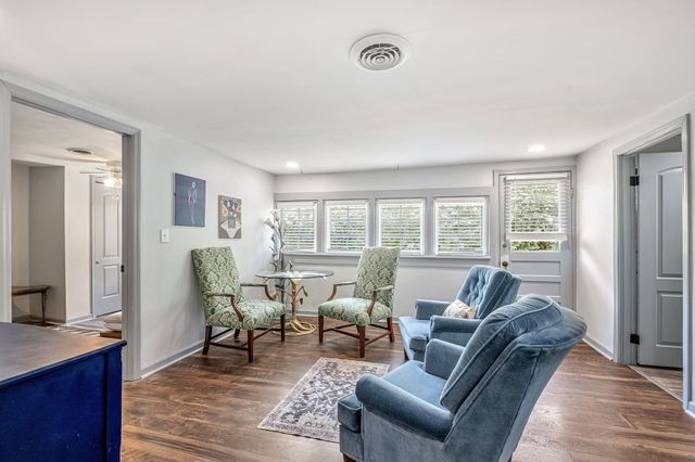 409 S 11th St, Clarksville, TN 37040