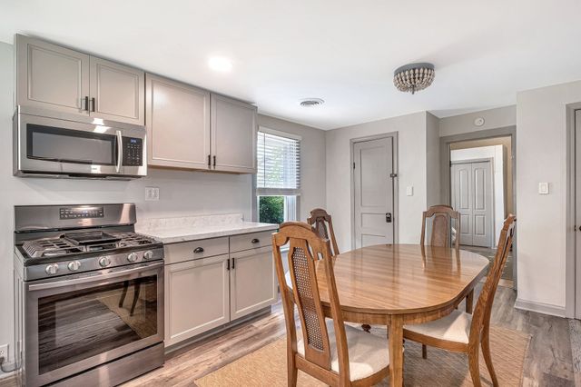 409 S 11th St, Clarksville, TN 37040