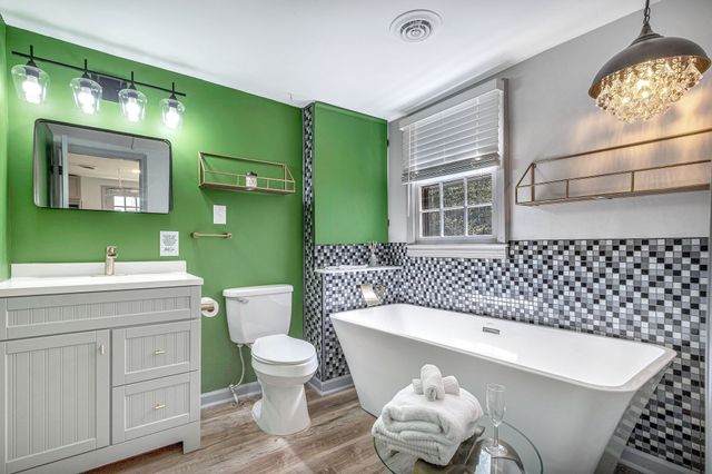 409 S 11th St, Clarksville, TN 37040