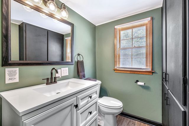 409 S 11th St, Clarksville, TN 37040