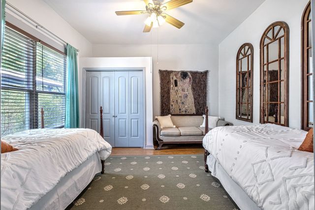 409 S 11th St, Clarksville, TN 37040