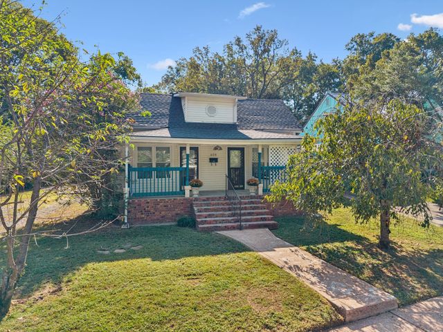 409 S 11th St, Clarksville, TN 37040