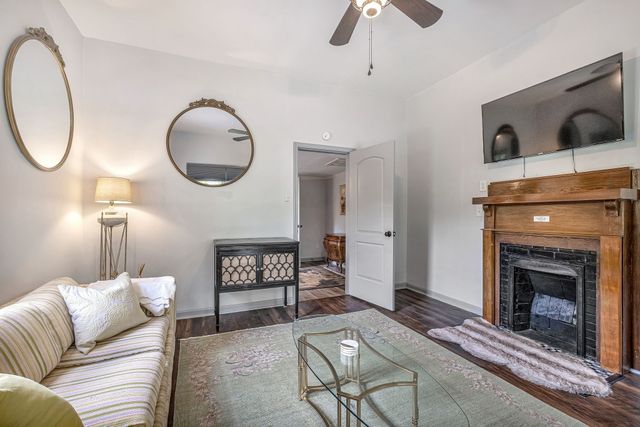 409 S 11th St, Clarksville, TN 37040