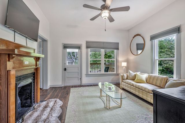 409 S 11th St, Clarksville, TN 37040