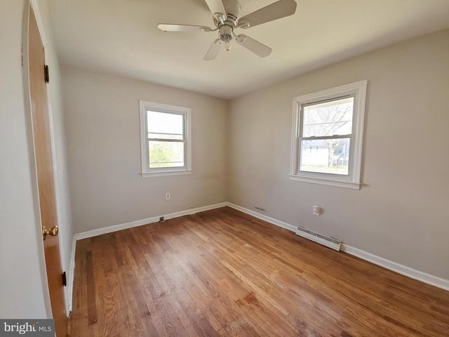 29 HARDING AVE, Pennsville, NJ 08070