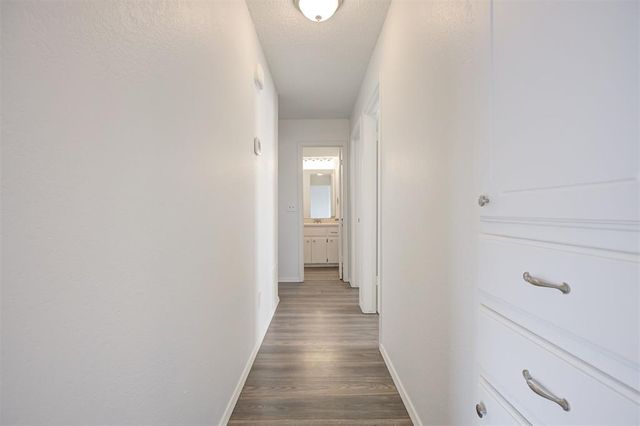 405 W Twisted Branch Way, Mustang, OK 73064