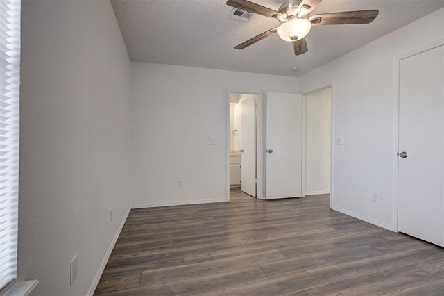 405 W Twisted Branch Way, Mustang, OK 73064