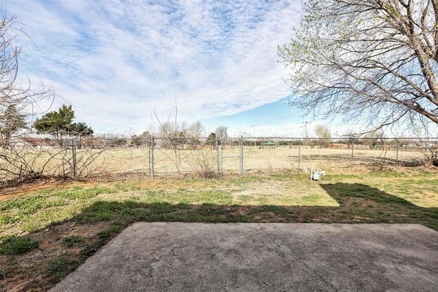 405 W Twisted Branch Way, Mustang, OK 73064