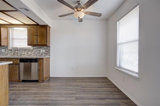 405 W Twisted Branch Way, Mustang, OK 73064