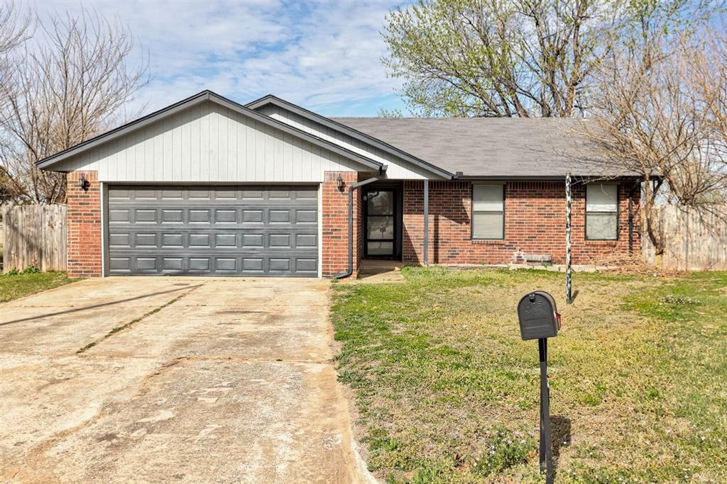 405 W Twisted Branch Way, Mustang, OK 73064