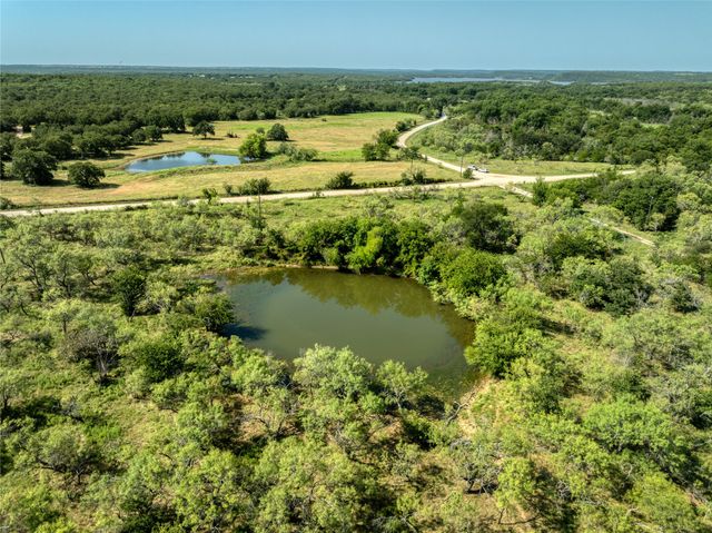 006 County Line Road, Chico, TX 76431
