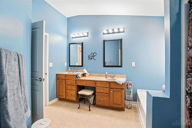 1194 Feather Trail, Hamilton Twp, OH 45039