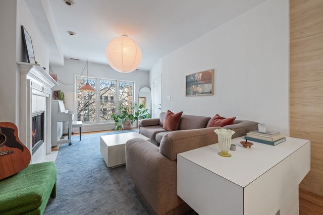 1449 W Walton Street 2, Chicago, IL 60642