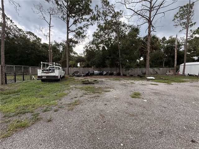8219 Bartholomew DR, North Fort Myers, FL 33917