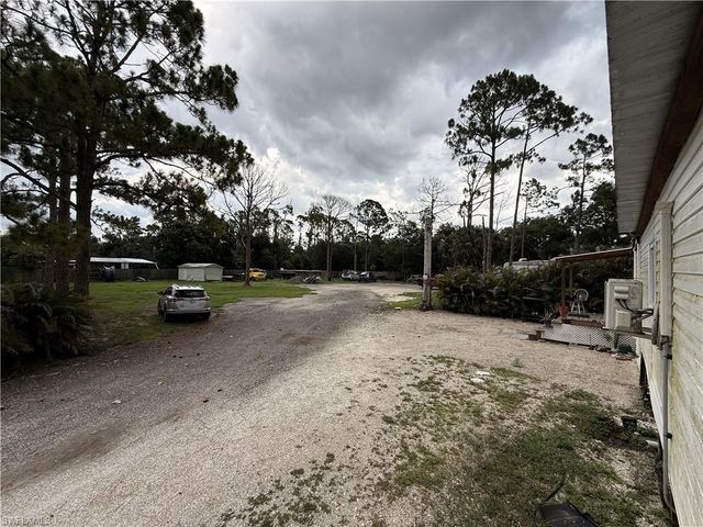 8219 Bartholomew DR, North Fort Myers, FL 33917