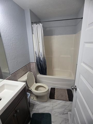 5217 Dalewood Drive, Cross Lane, WV 25313