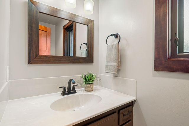 157 Littrell Drive, Medford, OR 97504