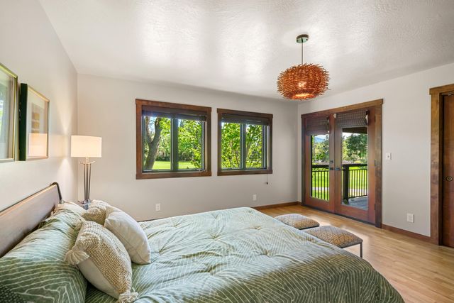 157 Littrell Drive, Medford, OR 97504