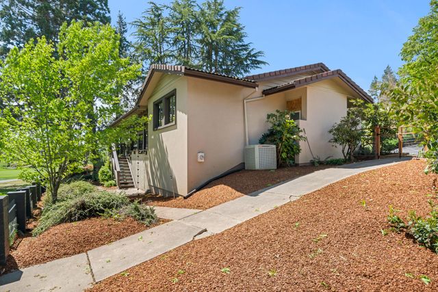 157 Littrell Drive, Medford, OR 97504