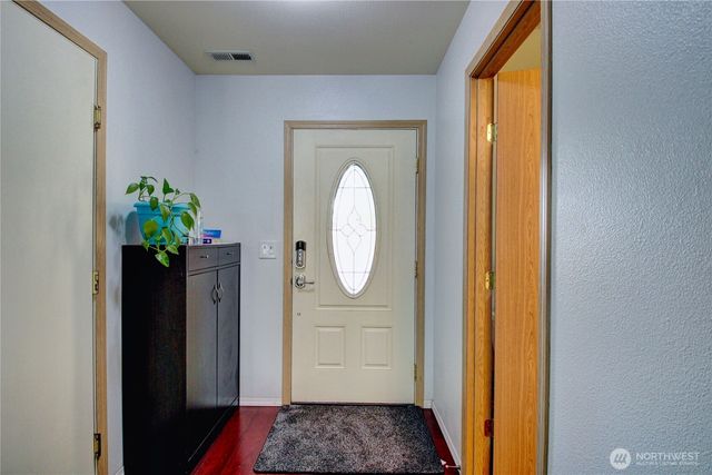 4651 Nooksack Loop, Mount Vernon, WA 98273