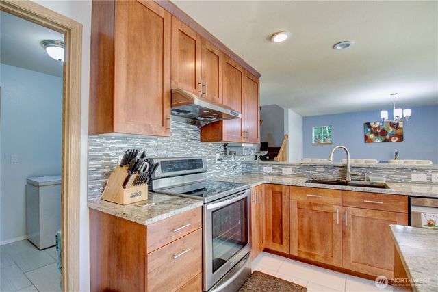 4651 Nooksack Loop, Mount Vernon, WA 98273