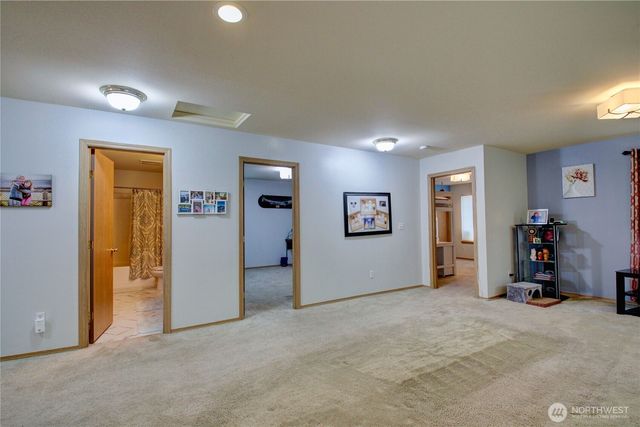 4651 Nooksack Loop, Mount Vernon, WA 98273