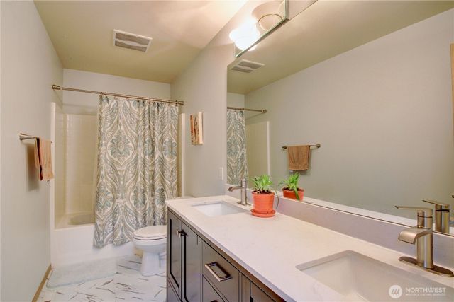 4651 Nooksack Loop, Mount Vernon, WA 98273
