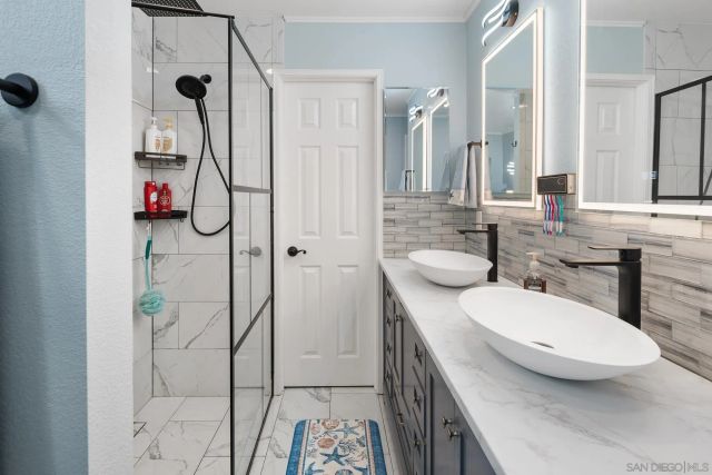 12 Bahia Ln, Oceanside, CA 92058