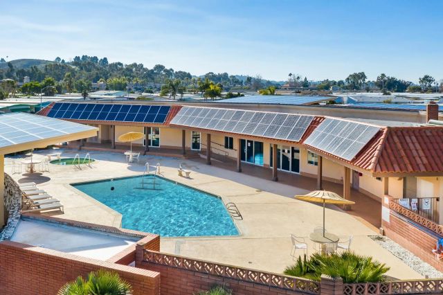 12 Bahia Ln, Oceanside, CA 92058