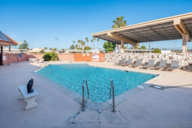 12 Bahia Ln, Oceanside, CA 92058