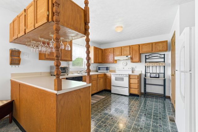2742 Woodcroft Road, Columbus, OH 43204