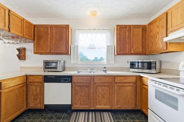 2742 Woodcroft Road, Columbus, OH 43204