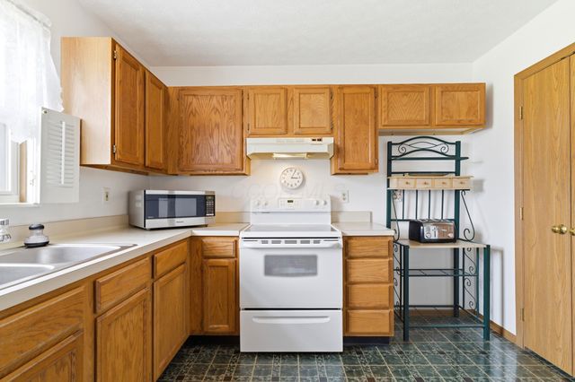 2742 Woodcroft Road, Columbus, OH 43204
